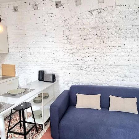 Grand Studio Avec Terrasse - Gare - Metro - Wifi Toulouse Exteriör bild