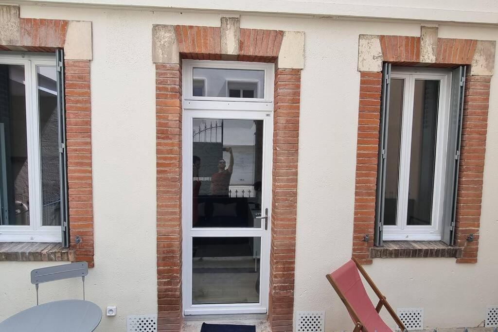 Grand Studio Avec Terrasse - Gare - Metro - Wifi Toulouse Exteriör bild